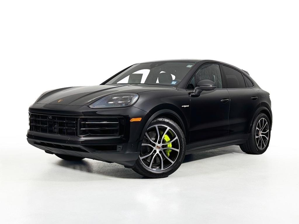 new 2025 Porsche Cayenne car, priced at $121,065