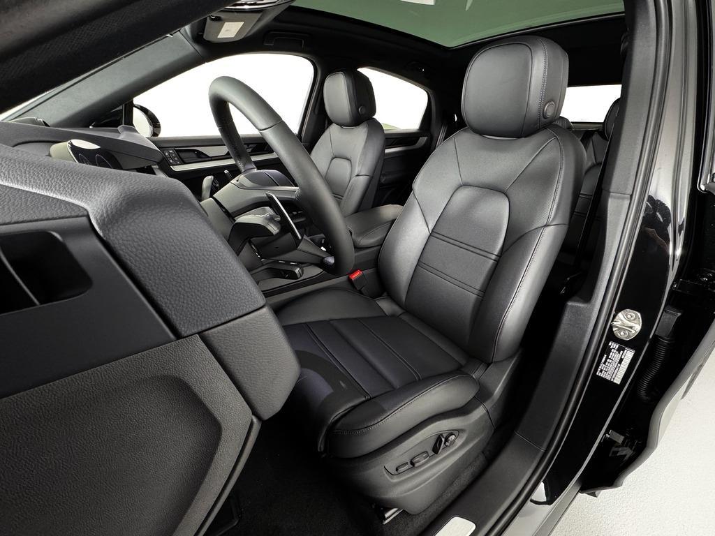 new 2025 Porsche Cayenne car, priced at $121,065