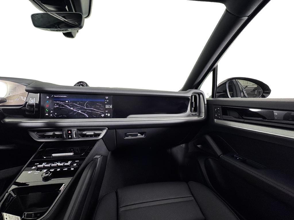 new 2025 Porsche Cayenne car, priced at $121,065