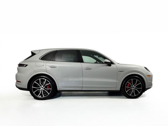new 2025 Porsche Cayenne car, priced at $171,995