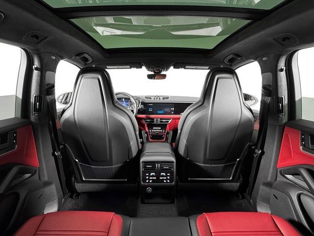 new 2025 Porsche Cayenne car, priced at $171,995