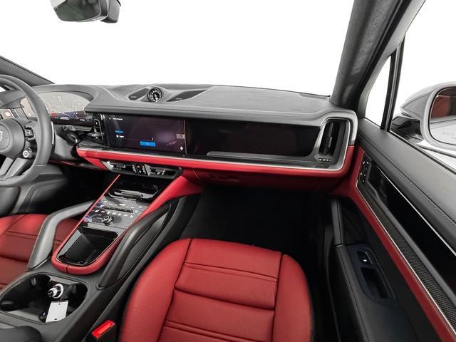 new 2025 Porsche Cayenne car, priced at $171,995