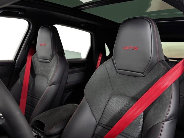 new 2025 Porsche Cayenne car, priced at $143,535