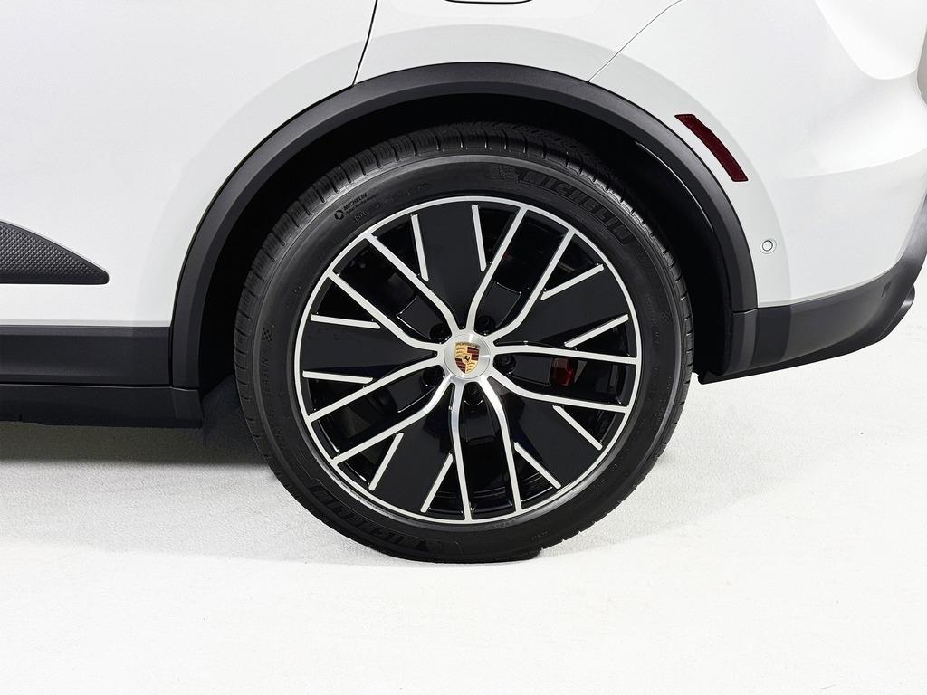 used 2025 Porsche Macan car, priced at $86,495