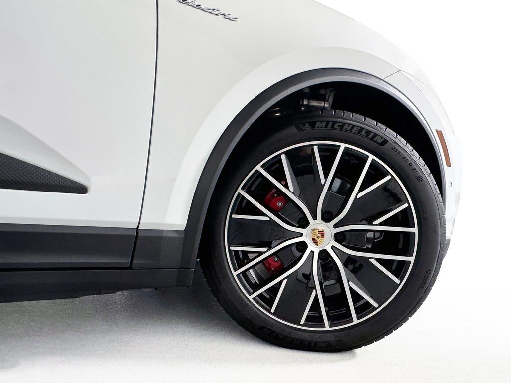 used 2025 Porsche Macan car, priced at $86,495