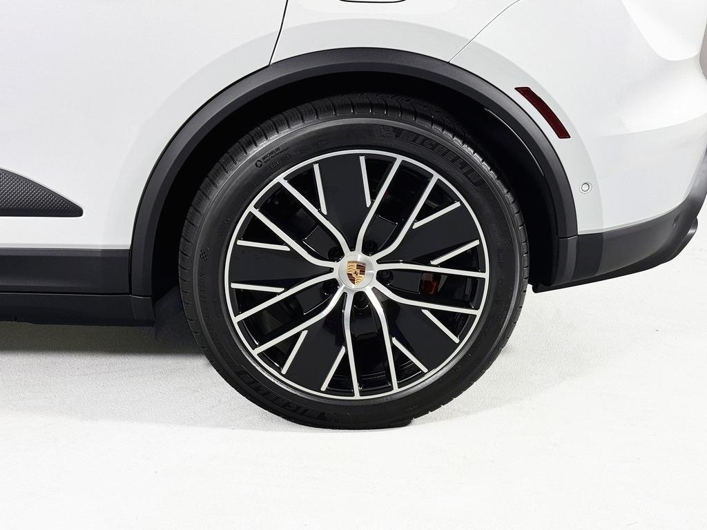 used 2025 Porsche Macan car, priced at $86,495