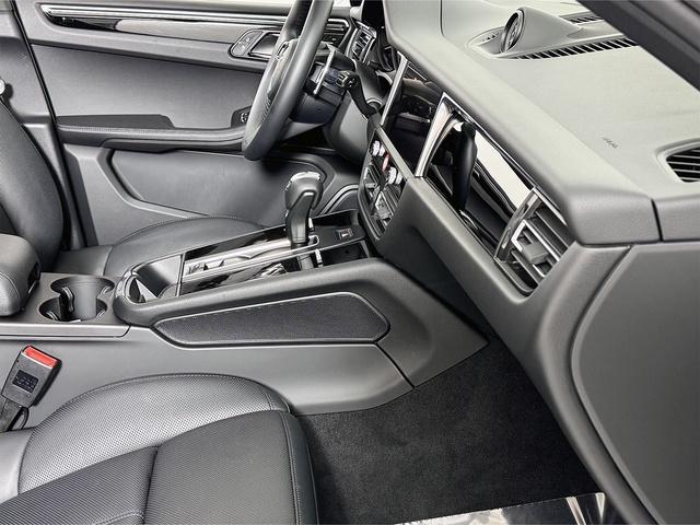 new 2025 Porsche Macan car, priced at $81,465