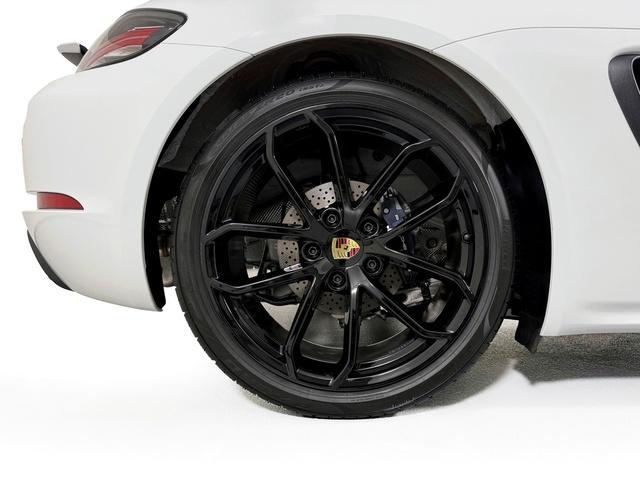 new 2025 Porsche 718 Cayman car, priced at $86,335