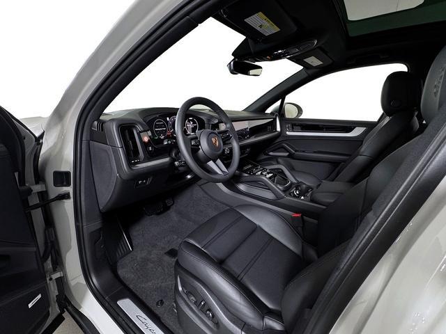 new 2025 Porsche Cayenne car, priced at $106,945
