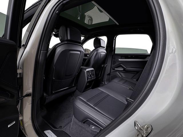 new 2025 Porsche Cayenne car, priced at $106,945