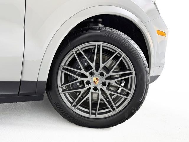 new 2025 Porsche Cayenne car, priced at $106,945