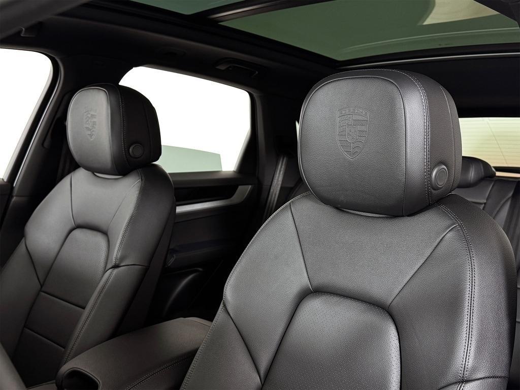 new 2025 Porsche Cayenne car, priced at $110,265
