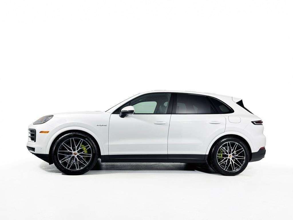 new 2025 Porsche Cayenne car, priced at $110,265