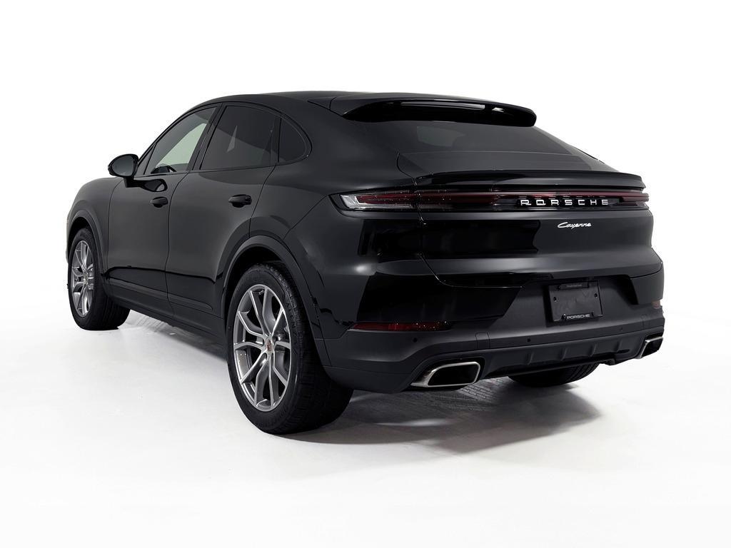new 2025 Porsche Cayenne car, priced at $104,085