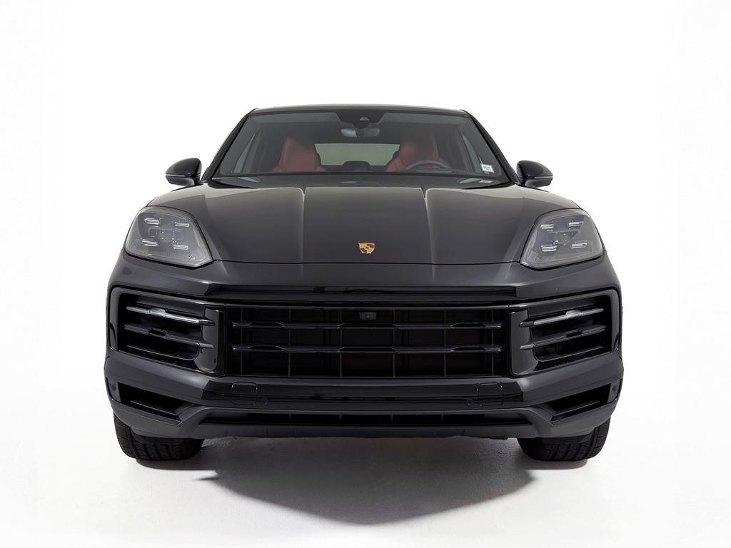 new 2025 Porsche Cayenne car, priced at $104,085