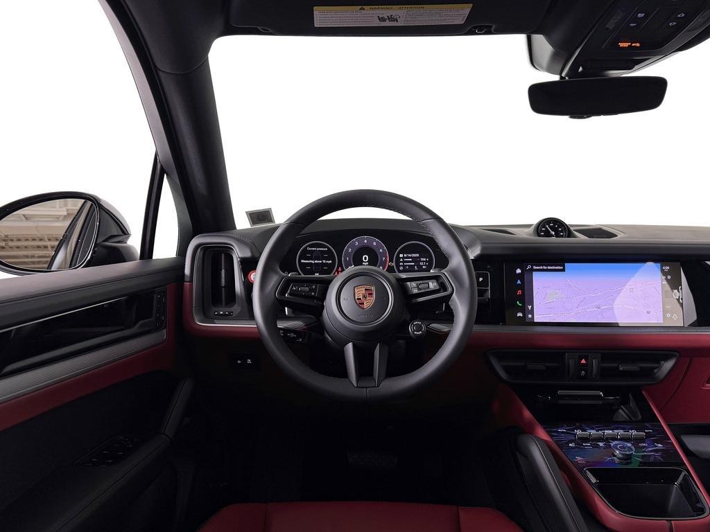 new 2025 Porsche Cayenne car, priced at $104,085