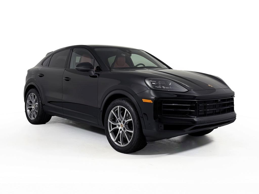 new 2025 Porsche Cayenne car, priced at $104,085