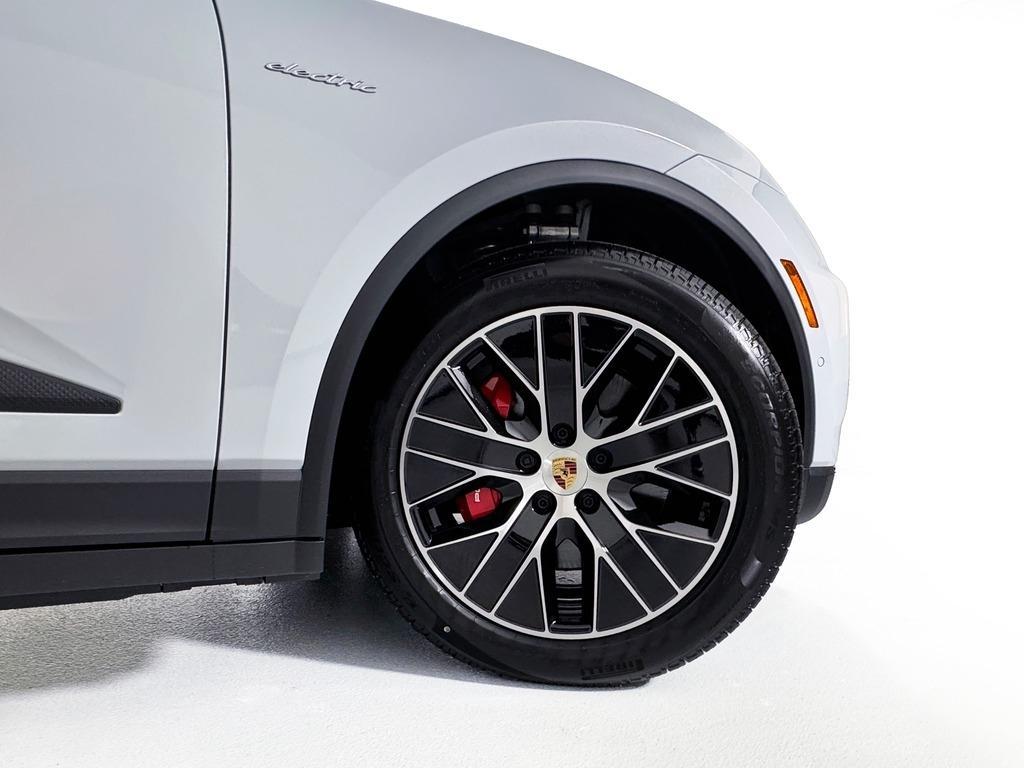 used 2025 Porsche Macan car, priced at $81,495