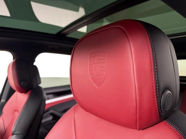 new 2025 Porsche Cayenne car, priced at $103,555