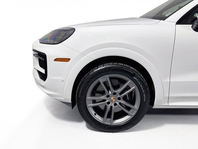 new 2025 Porsche Cayenne car, priced at $107,065
