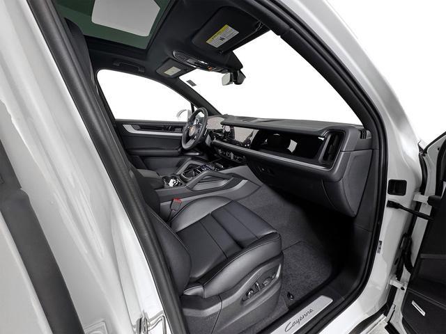 new 2025 Porsche Cayenne car, priced at $107,065