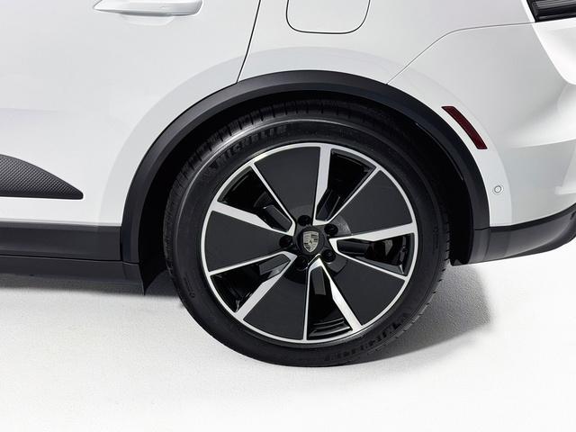 new 2025 Porsche Macan car, priced at $88,995