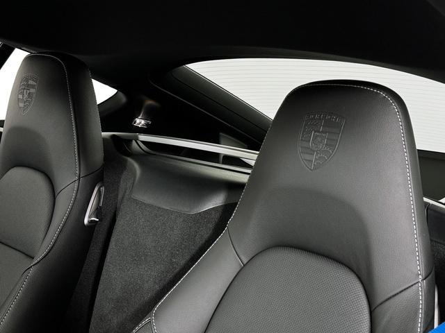 new 2025 Porsche 718 Cayman car, priced at $95,735