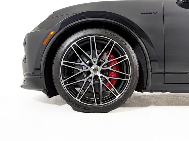 new 2025 Porsche Macan car, priced at $120,785