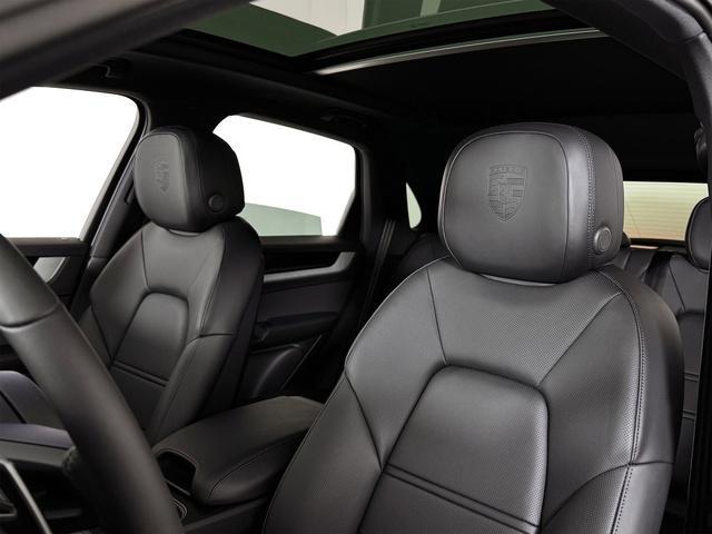 new 2025 Porsche Cayenne car, priced at $106,945