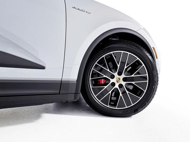 new 2025 Porsche Macan car, priced at $93,475