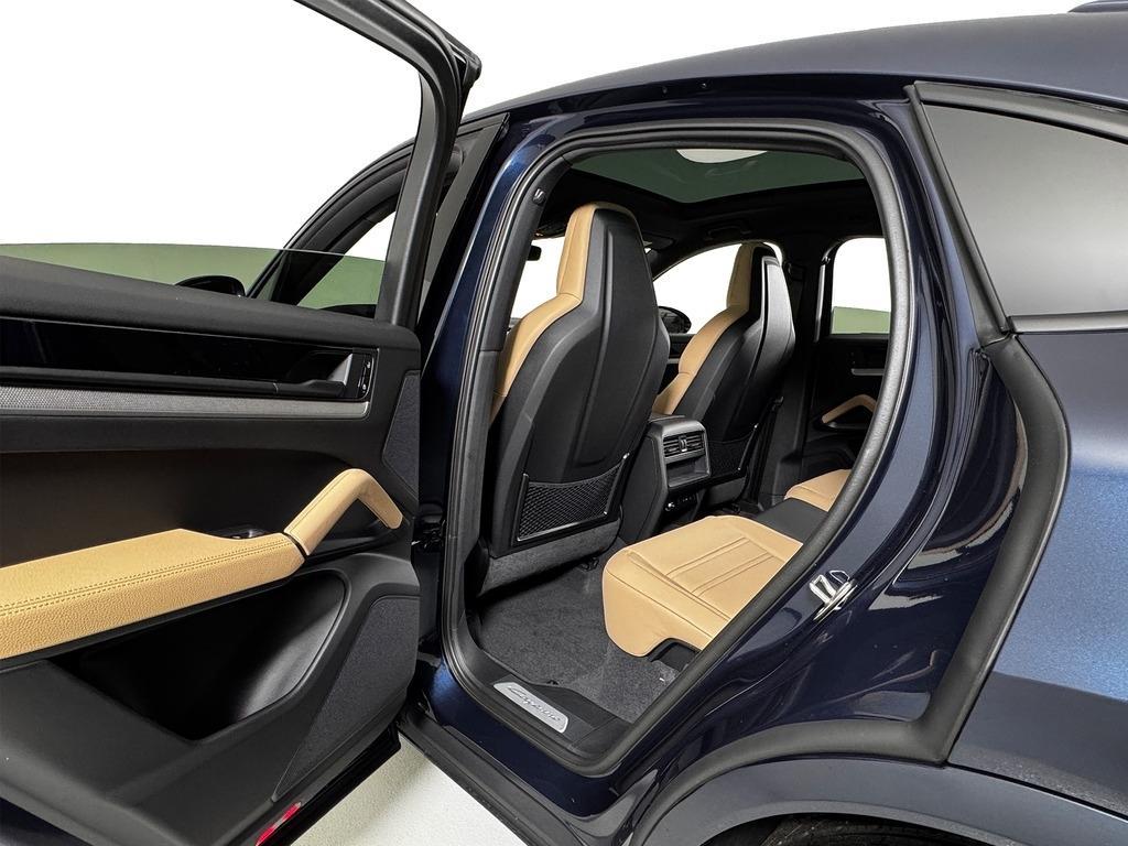 new 2025 Porsche Cayenne car, priced at $98,655