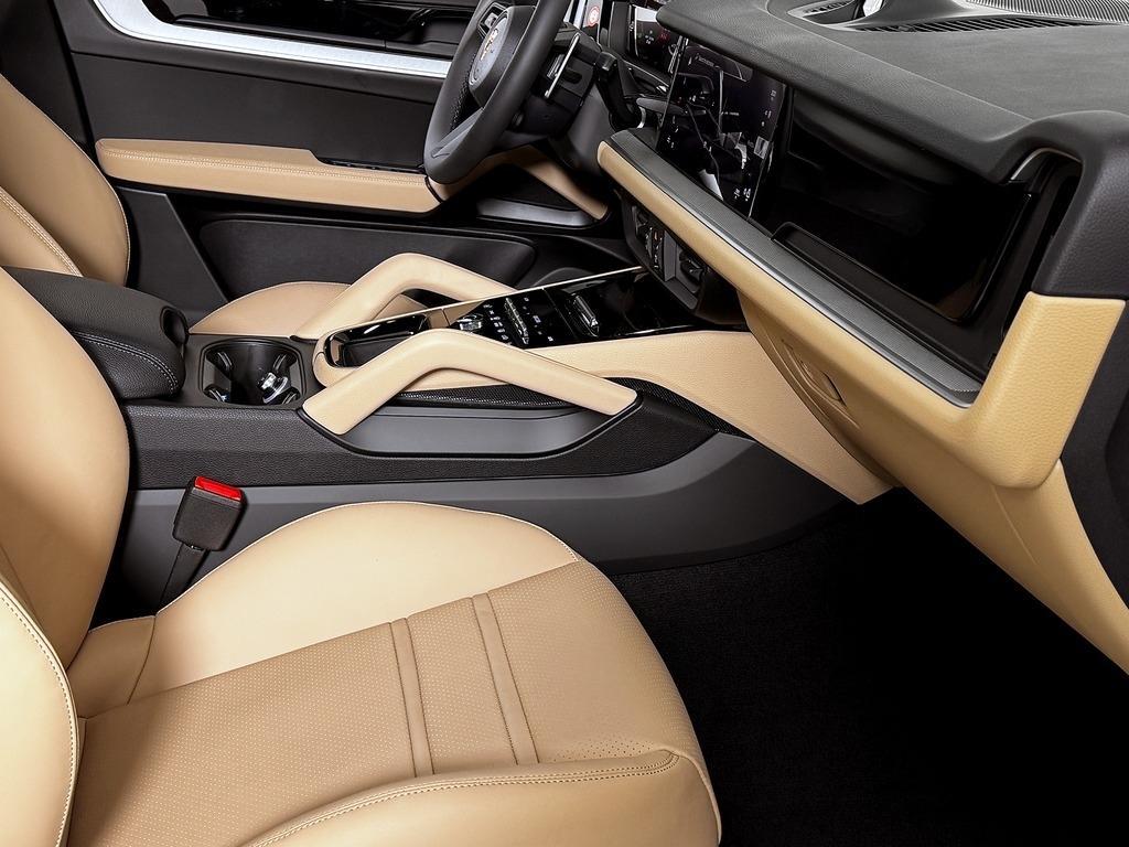 new 2025 Porsche Cayenne car, priced at $98,655