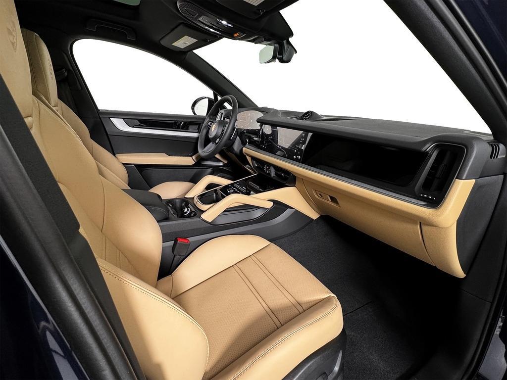 new 2025 Porsche Cayenne car, priced at $98,655