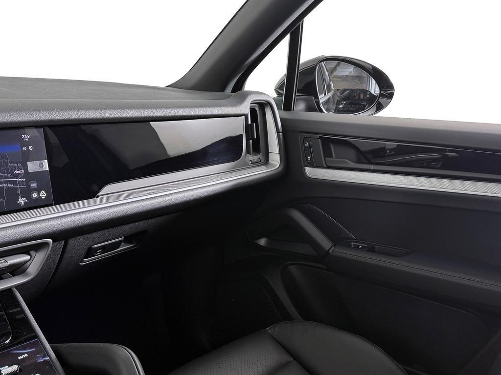 new 2025 Porsche Cayenne car, priced at $92,685