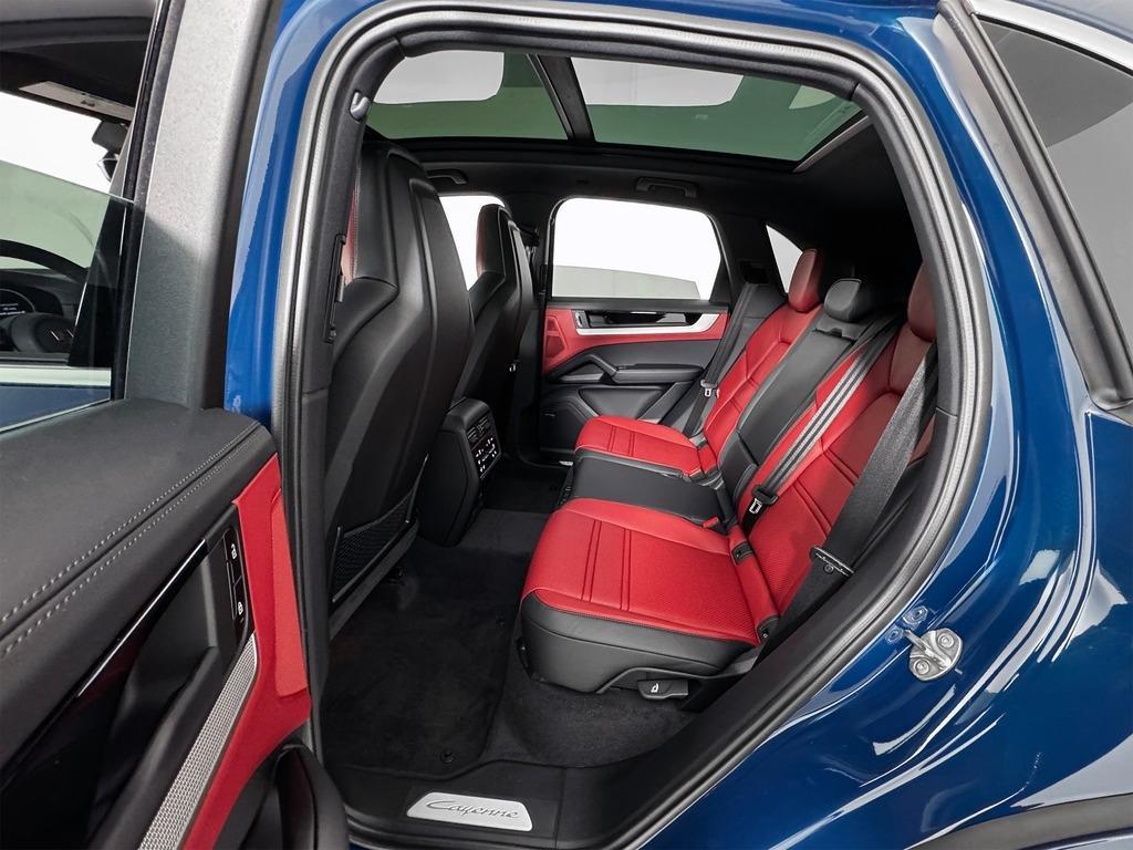 new 2025 Porsche Cayenne car, priced at $106,425