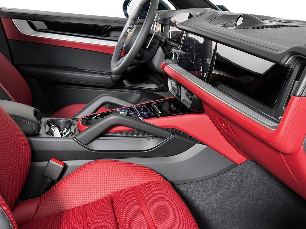 new 2025 Porsche Cayenne car, priced at $106,425