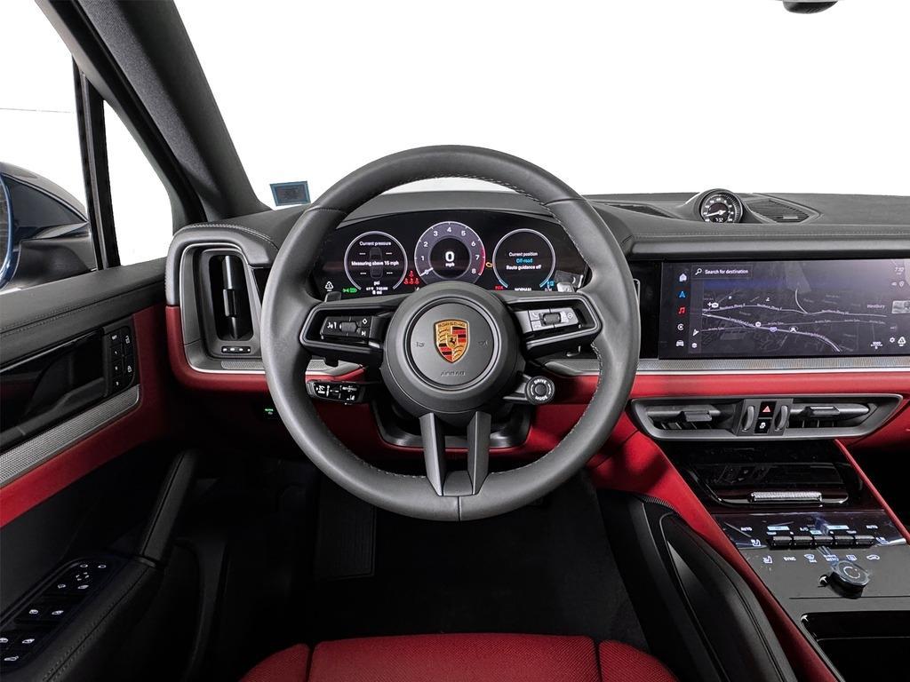 new 2025 Porsche Cayenne car, priced at $106,425