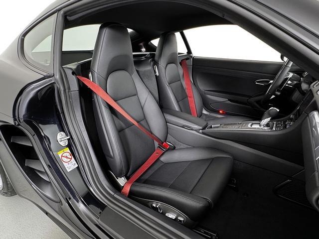 new 2025 Porsche 718 Cayman car, priced at $101,015