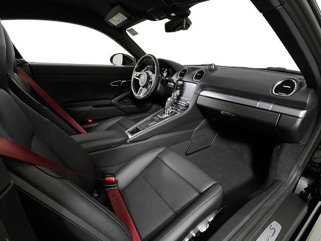 new 2025 Porsche 718 Cayman car, priced at $101,015