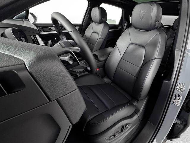 new 2025 Porsche Cayenne car, priced at $100,305