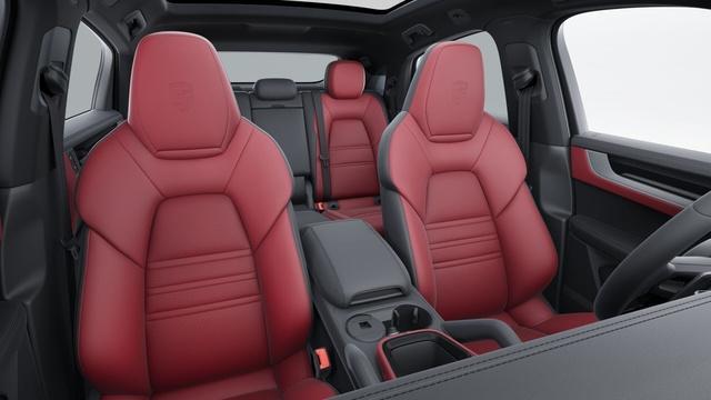 new 2025 Porsche Cayenne car, priced at $103,325