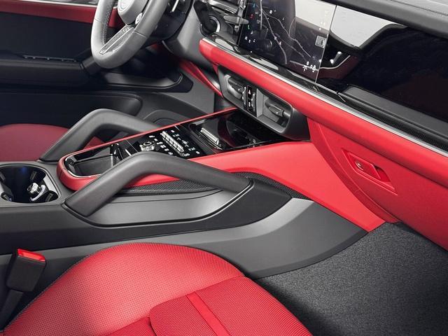 new 2025 Porsche Cayenne car, priced at $174,625