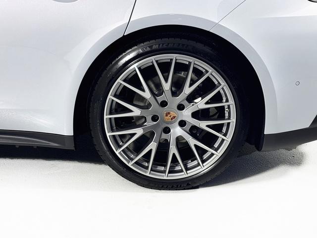 new 2026 Porsche Panamera car, priced at $128,230