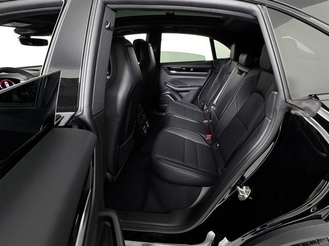 new 2025 Porsche Macan car, priced at $93,915