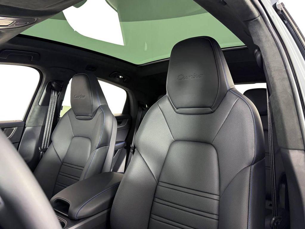new 2025 Porsche Cayenne car, priced at $163,900