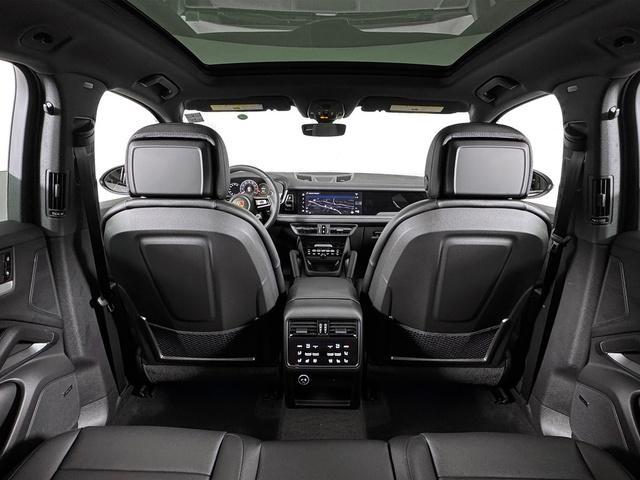 new 2025 Porsche Cayenne car, priced at $107,065