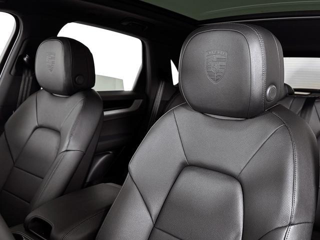 new 2025 Porsche Cayenne car, priced at $107,065