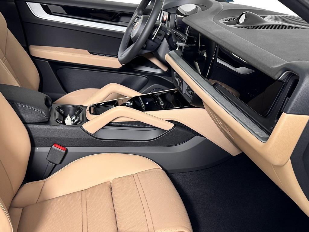 new 2025 Porsche Cayenne car, priced at $99,995