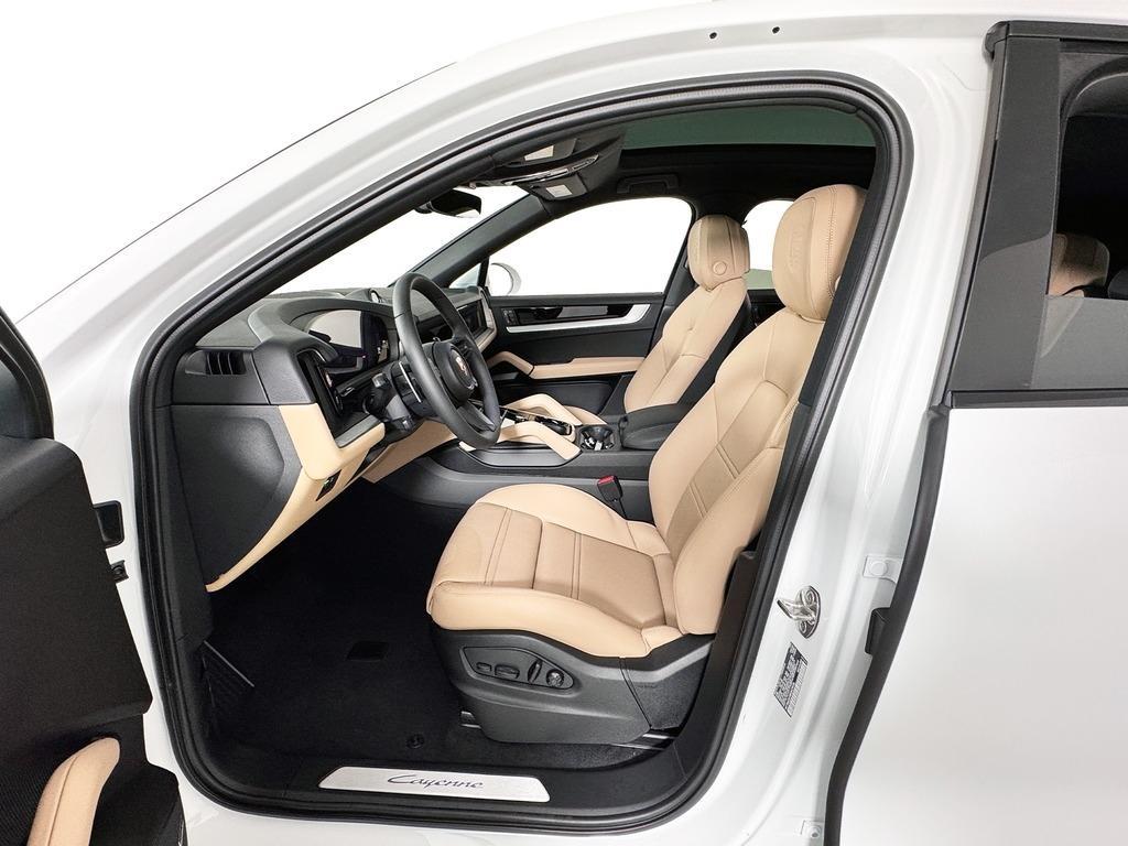 new 2025 Porsche Cayenne car, priced at $99,995