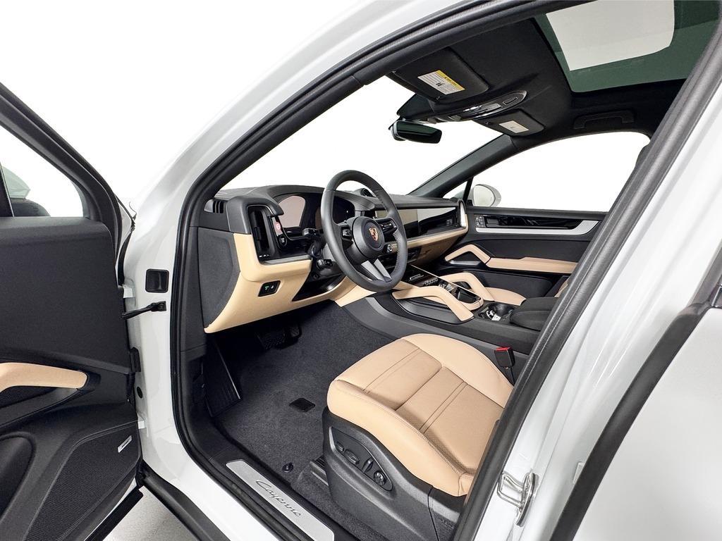 new 2025 Porsche Cayenne car, priced at $99,995